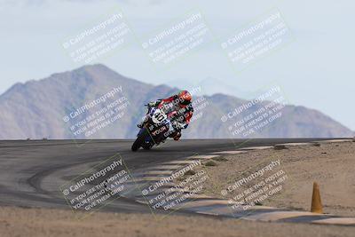 media/Nov-16-2025-Race Pace (Sun) [[8c5fa54630]]/Non Verified Riders (1st 20 Minutes)/6-Turn 12 (2pm)/